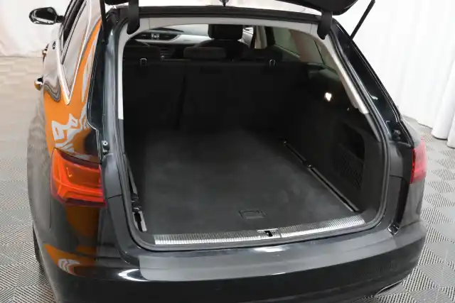 Musta Farmari, Audi A6 – BVL-522