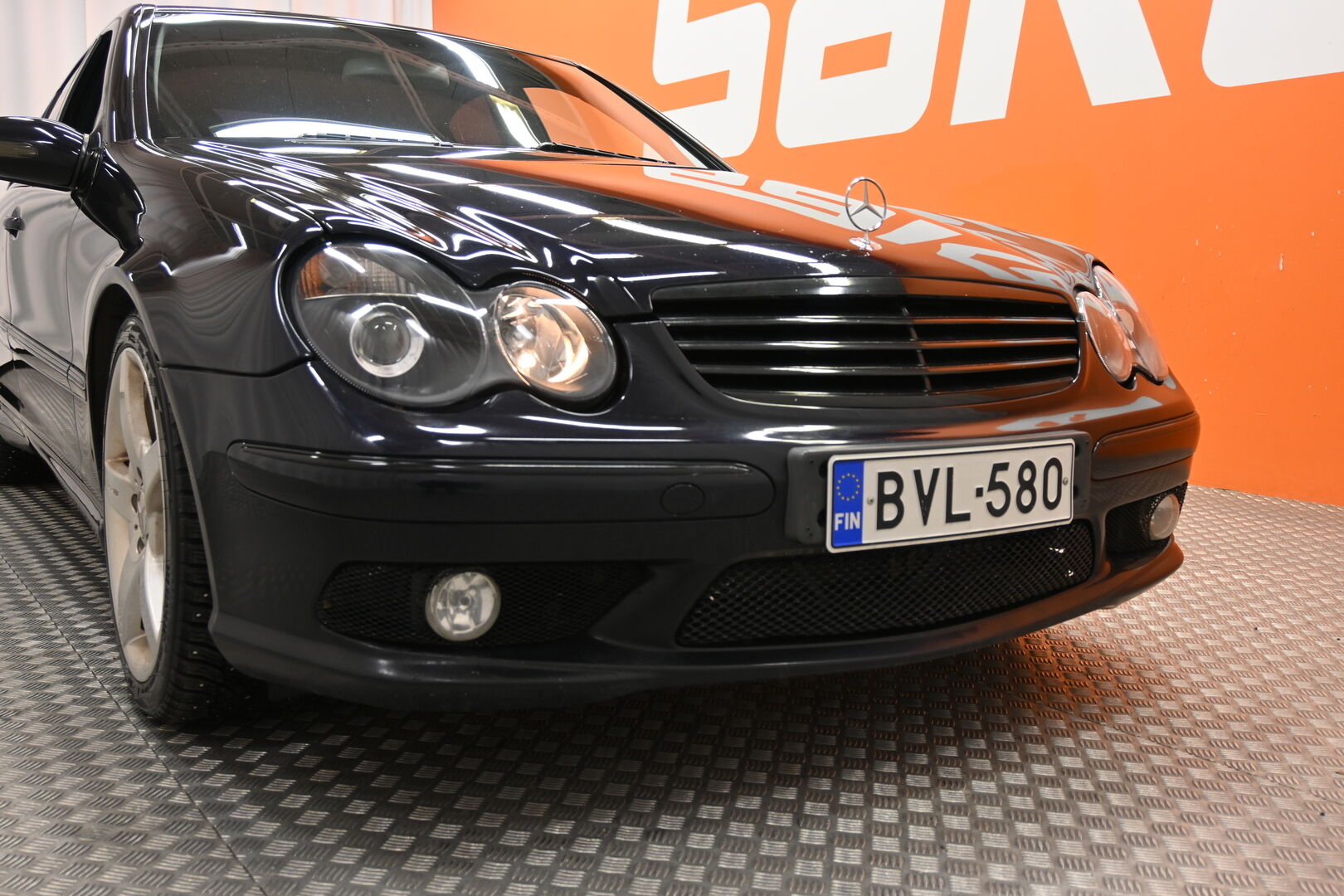 Musta Sedan, Mercedes-Benz C 55 AMG – BVL-580