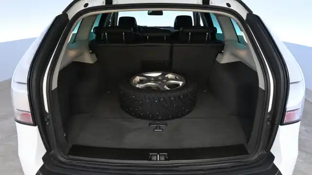 Valkoinen Farmari, Saab 9-3X – BVM-546