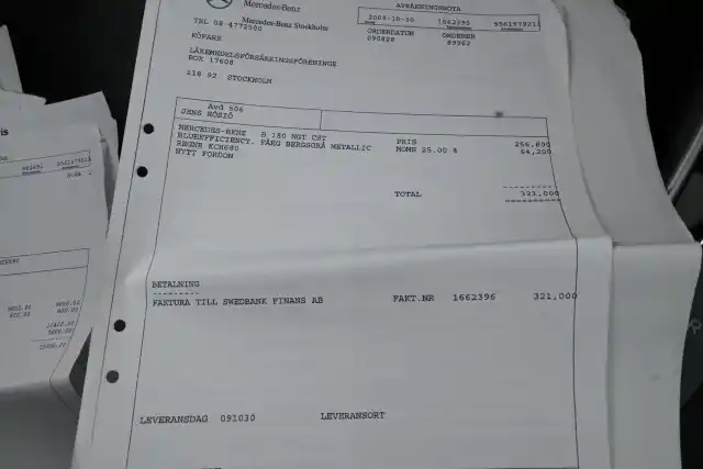 Harmaa Tila-auto, Mercedes-Benz B – BVN-513