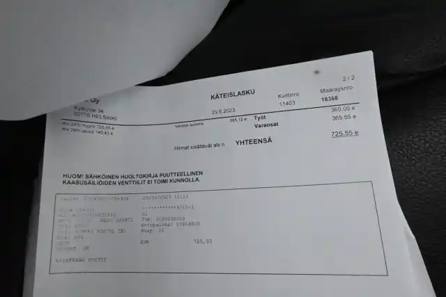 Harmaa Tila-auto, Mercedes-Benz B – BVN-513