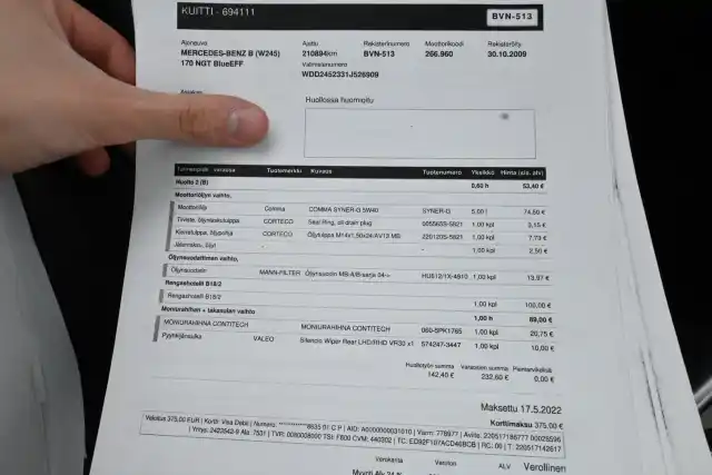 Harmaa Tila-auto, Mercedes-Benz B – BVN-513