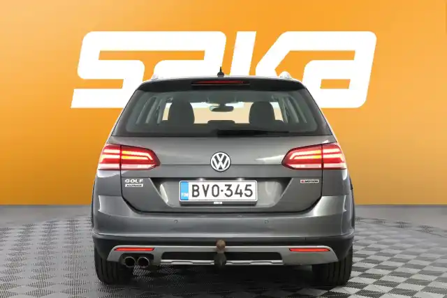 Harmaa Farmari, Volkswagen Golf – BVO-345