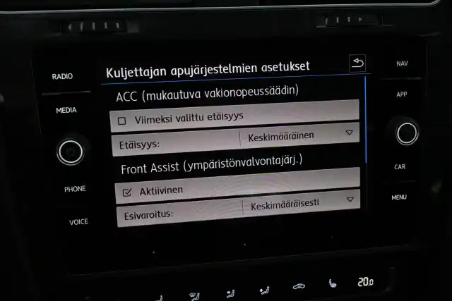 Harmaa Farmari, Volkswagen Golf – BVO-345