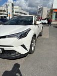 Valkoinen Maastoauto, Toyota C-HR – BVP-545, kuva 3
