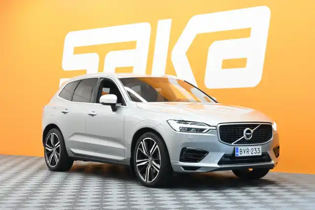 Harmaa Maastoauto, Volvo XC60 – BVR-233