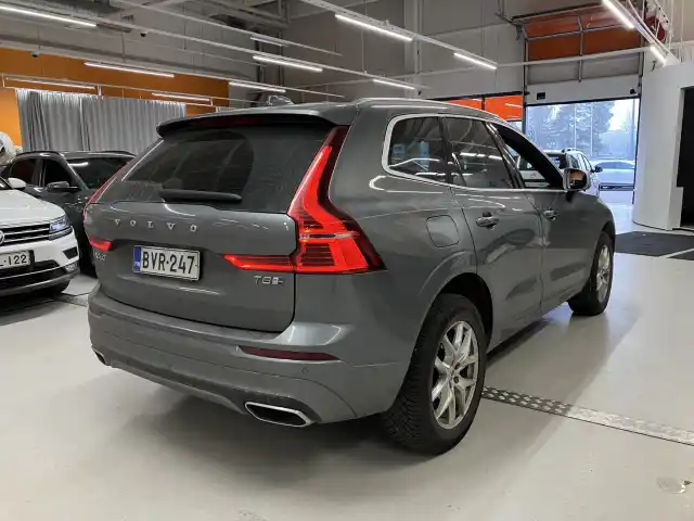 Harmaa Maastoauto, Volvo XC60 – BVR-247