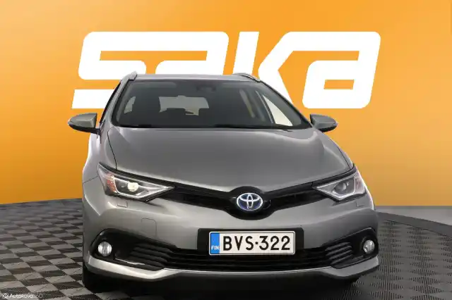 Harmaa Farmari, Toyota Auris – BVS-322