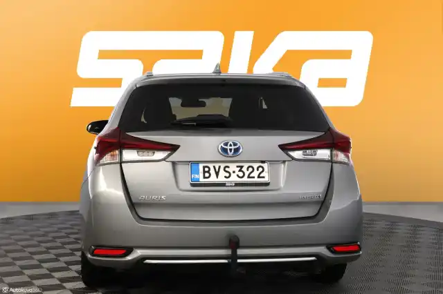 Harmaa Farmari, Toyota Auris – BVS-322