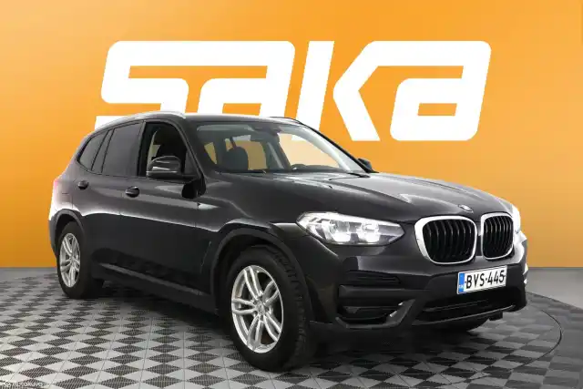 Musta Maastoauto, BMW X3 – BVS-445