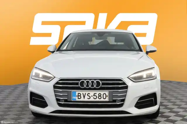 Valkoinen Viistoperä, Audi A5 – BVS-580