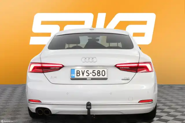 Valkoinen Viistoperä, Audi A5 – BVS-580