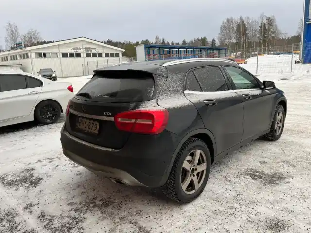 Musta Farmari, Mercedes-Benz GLA – BVS-879