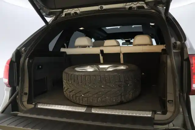 Hopea Maastoauto, BMW X5 – BVV-902