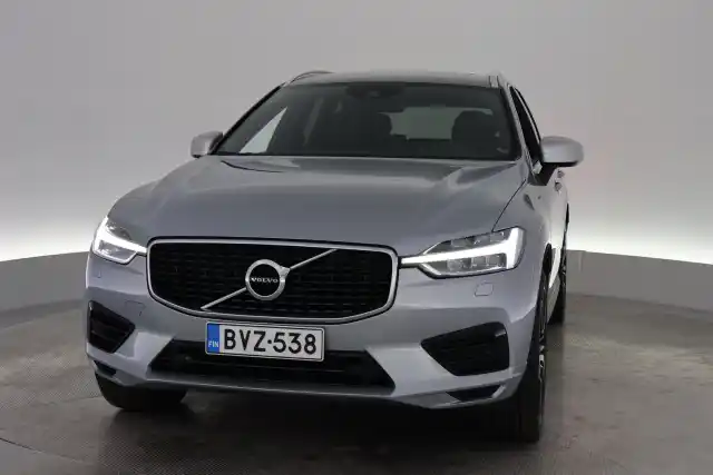 Harmaa Maastoauto, Volvo XC60 – BVZ-538