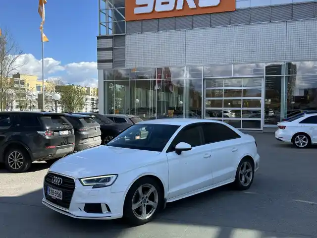 Valkoinen Sedan, Audi A3 – BXB-956
