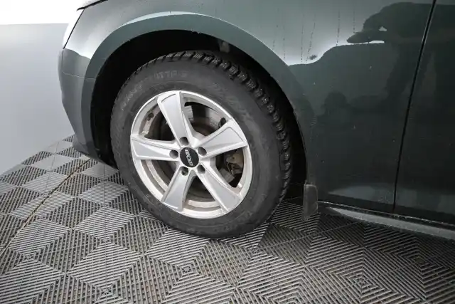 Vihreä Farmari, Audi A4 – BXC-128