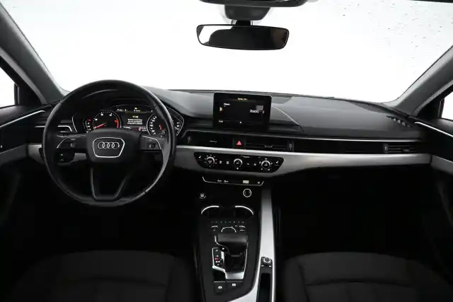 Vihreä Farmari, Audi A4 – BXC-128