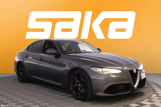 Harmaa Sedan, Alfa Romeo Giulia – BXC-148