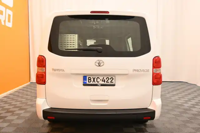 Valkoinen Pakettiauto, Toyota Proace – BXC-422