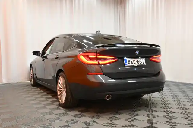 Harmaa Sedan, BMW 620 Gran Turismo – BXC-651