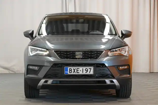 Harmaa Maastoauto, Seat Ateca – BXE-197