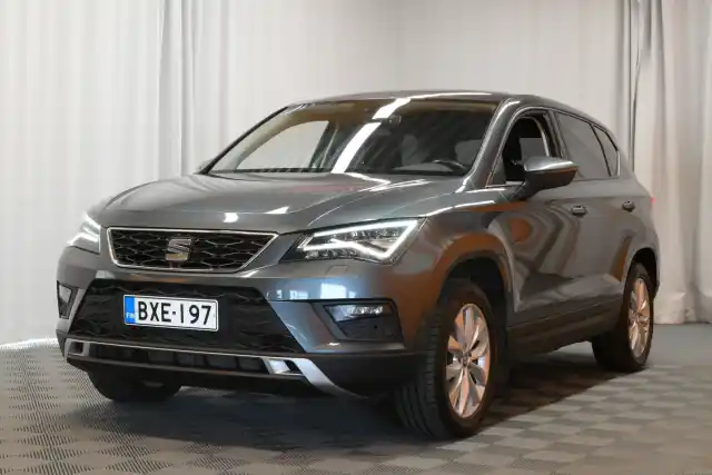 Harmaa Maastoauto, Seat Ateca – BXE-197