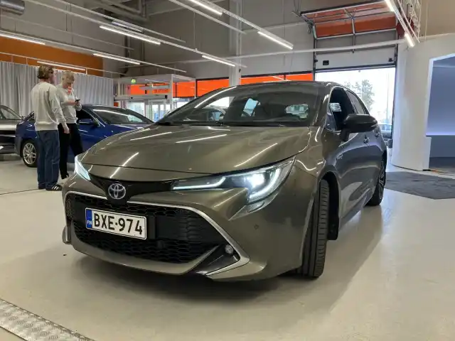Beige Viistoperä, Toyota Corolla – BXE-974
