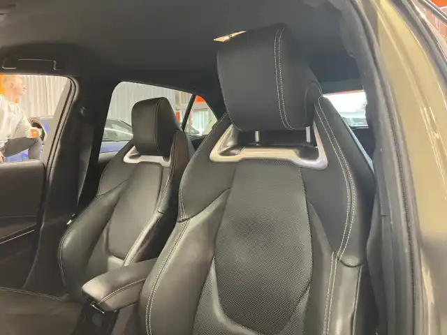 Beige Viistoperä, Toyota Corolla – BXE-974