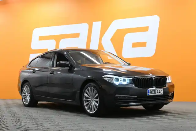 Harmaa Sedan, BMW 620 Gran Turismo – BXH-440