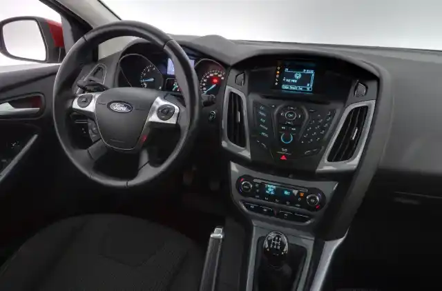 Punainen Farmari, Ford Focus – BXJ-133