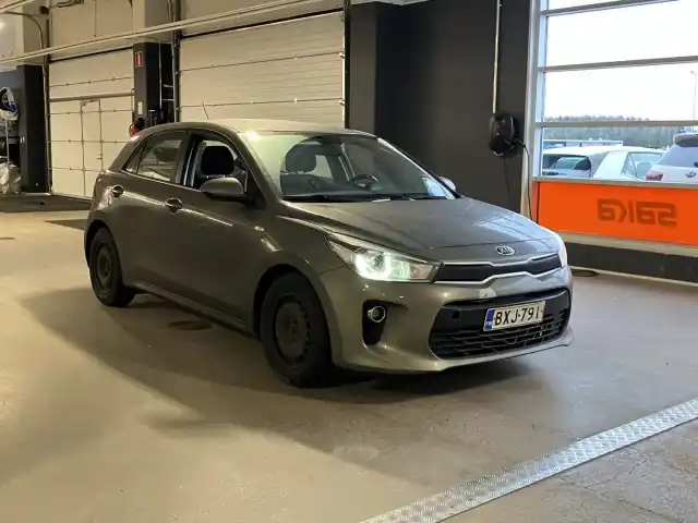 Vihreä Viistoperä, Kia Rio – BXJ-791