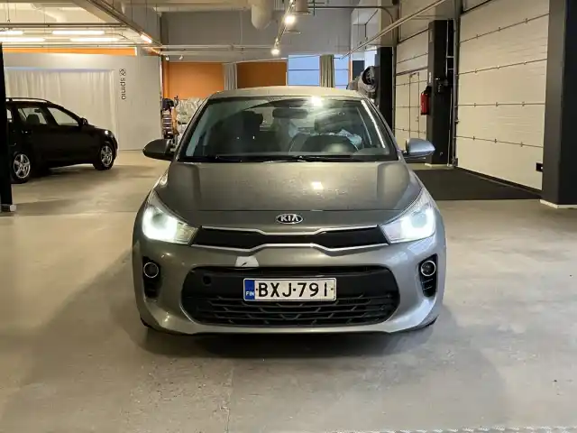 Vihreä Viistoperä, Kia Rio – BXJ-791