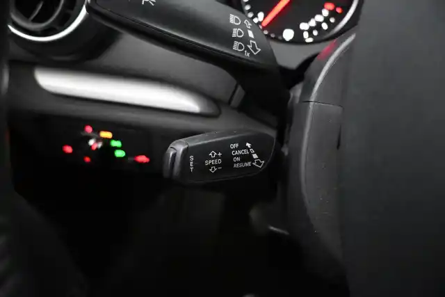 Sininen Viistoperä, Audi A3 – BXK-606