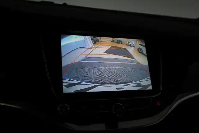 Musta Viistoperä, Opel Astra – BXL-376
