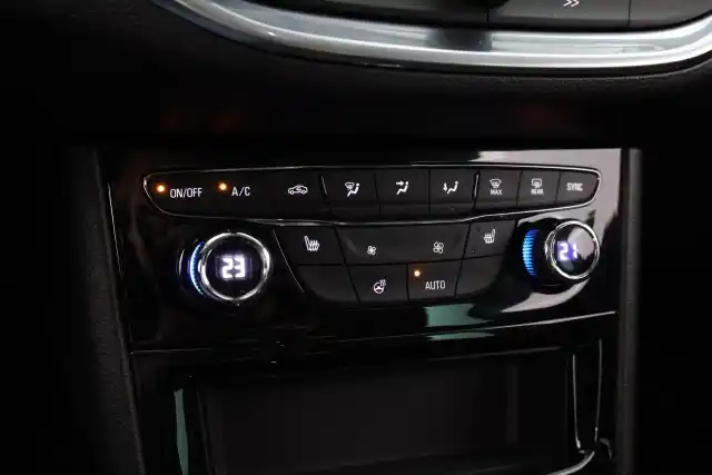 Musta Viistoperä, Opel Astra – BXL-376