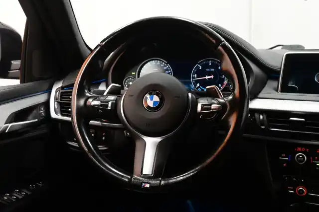 Musta Maastoauto, BMW X6 – BXL-529