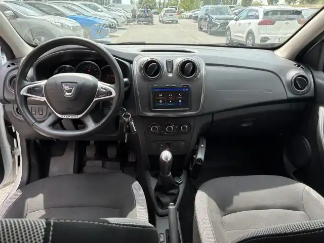 Valkoinen Farmari, Dacia Logan MCV – BXM-505