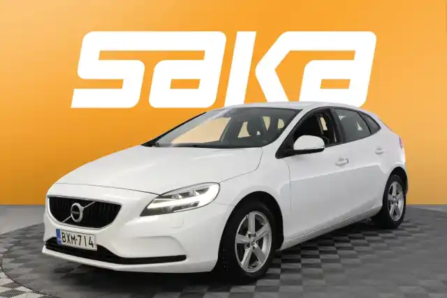 Valkoinen Viistoperä, Volvo V40 – BXM-714