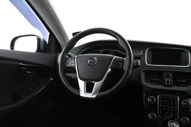 Harmaa Viistoperä, Volvo V40 – BXN-565