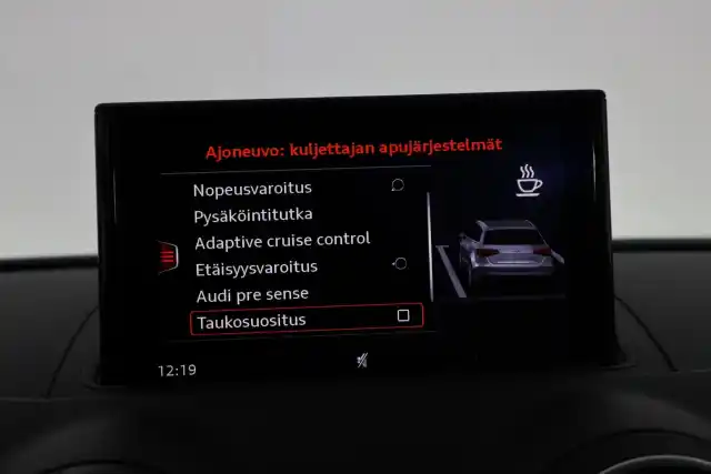 Sininen Viistoperä, Audi A3 – BXN-638