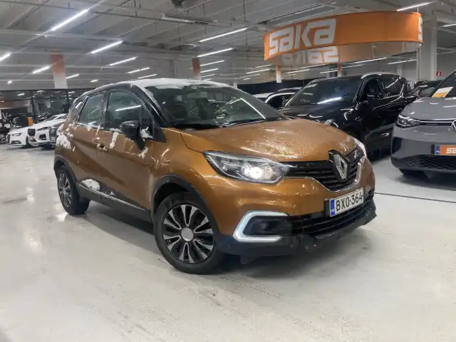 Oranssi Viistoperä, Renault Captur – BXO-364