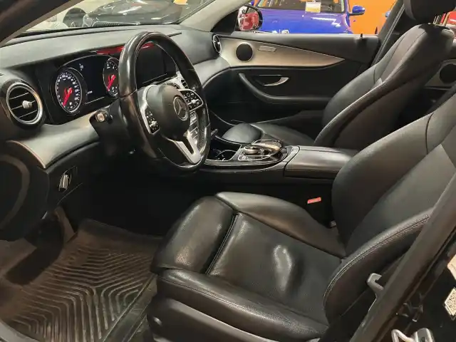 Musta Sedan, Mercedes-Benz E – BXP-670