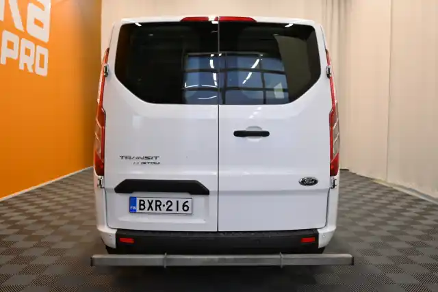 Valkoinen Pakettiauto, Ford Transit Custom – BXR-216