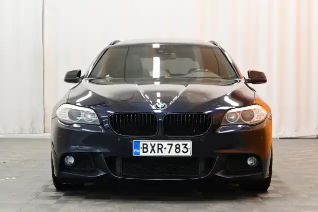 Musta Farmari, BMW 530 – BXR-783