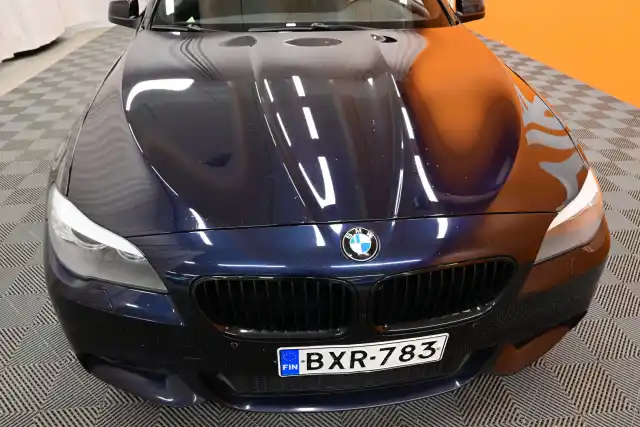 Musta Farmari, BMW 530 – BXR-783