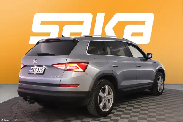 Harmaa Maastoauto, Skoda Kodiaq – BXS-312