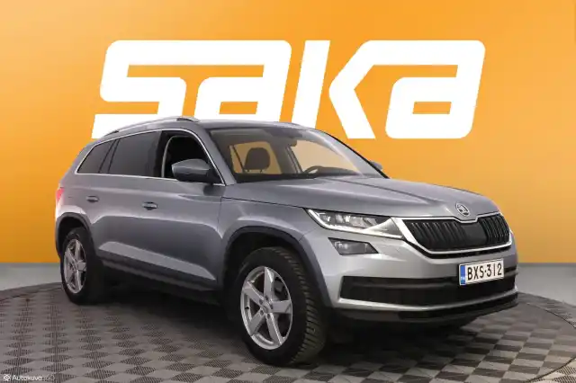 Harmaa Maastoauto, Skoda Kodiaq – BXS-312