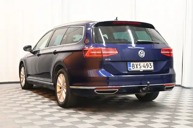 Sininen Farmari, Volkswagen Passat – BXS-493