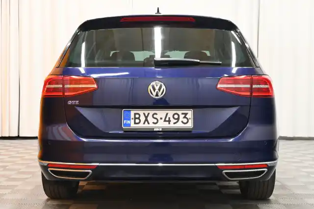 Sininen Farmari, Volkswagen Passat – BXS-493